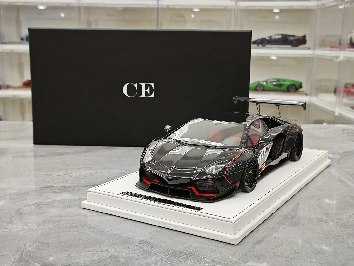 CE Lamborghini Aventador LP700-4 Limited Edition Resin Model Car 1:18