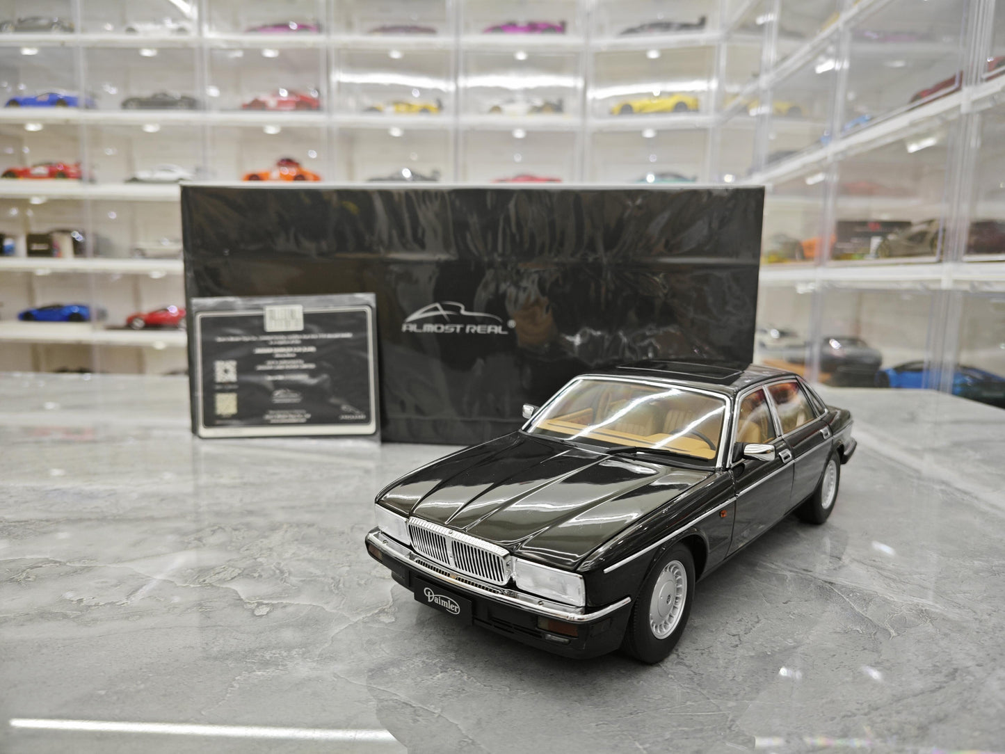 AR Jaguar XJ6 XJ40 alloy metal car model collection display piece 1:18 gift