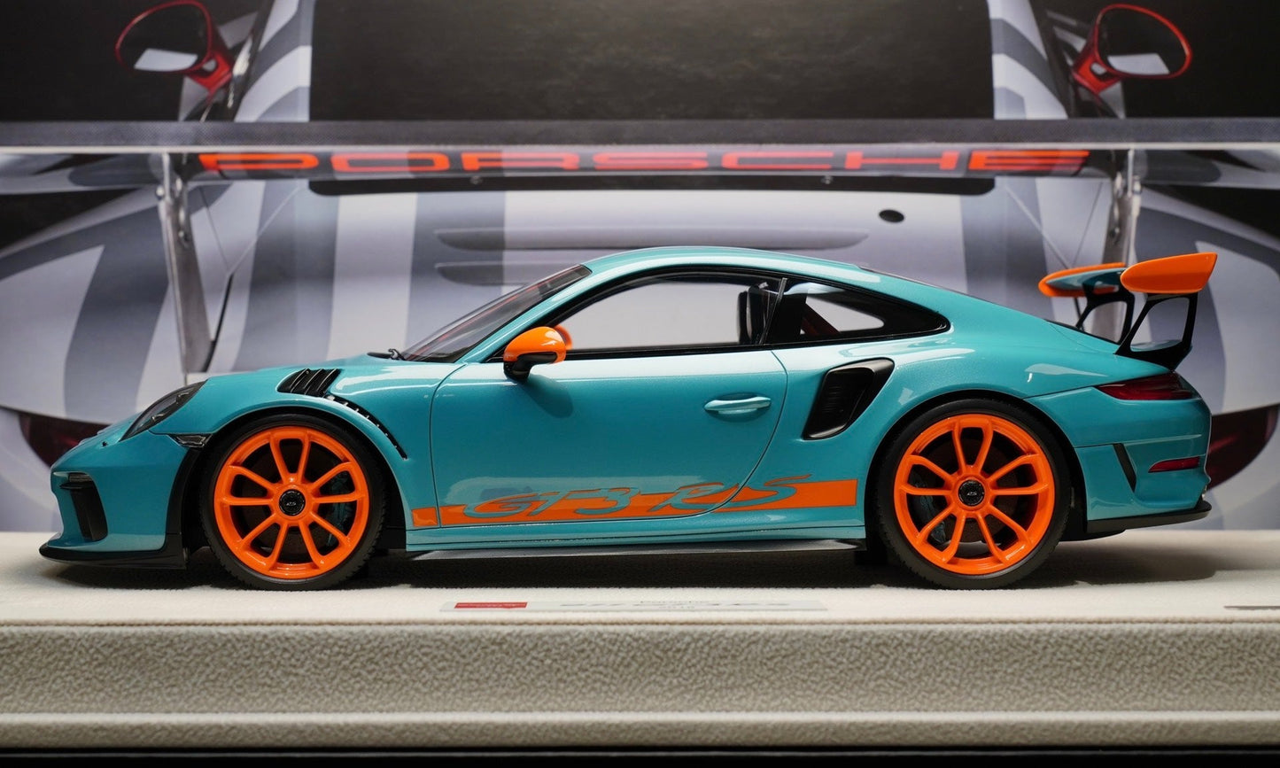 Make UP 1: 18 Porsche 911 991.2GT3RS resin premium car model Limited to 30 units worldwide