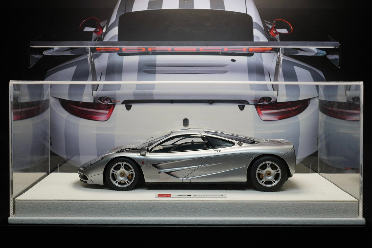 MAKE UP 1:18 McLaren F1 Road car 1994 resin exquisite car model! Super classic metal silver color! Top craftsmanship! in detail!