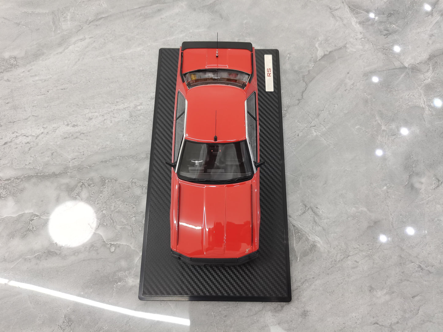 IG Nissan Skyline 2000 RS antenna version - Turbo R30 simulation resin car model 1 18