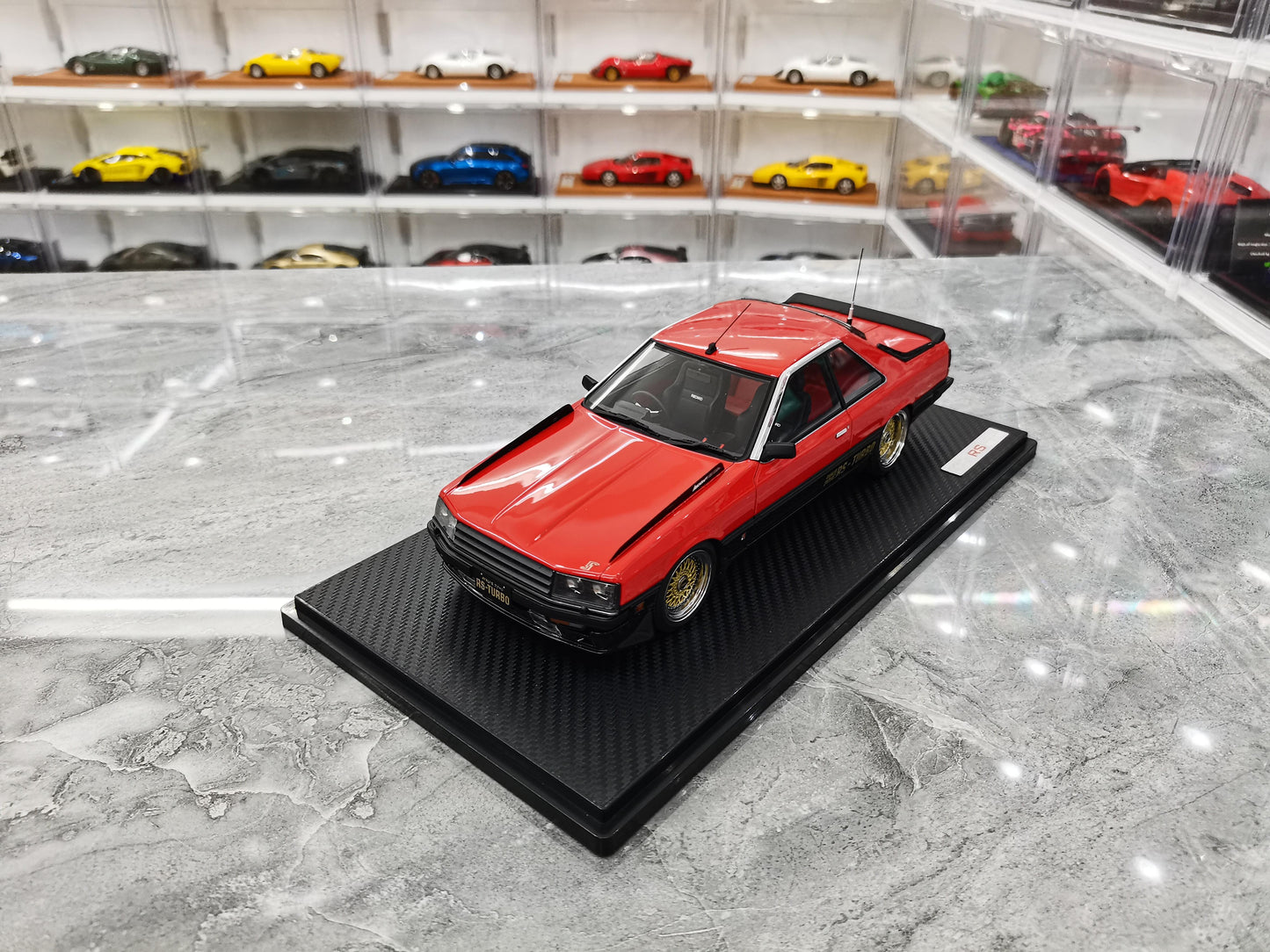 IG Nissan Skyline 2000 RS antenna version - Turbo R30 simulation resin car model 1 18