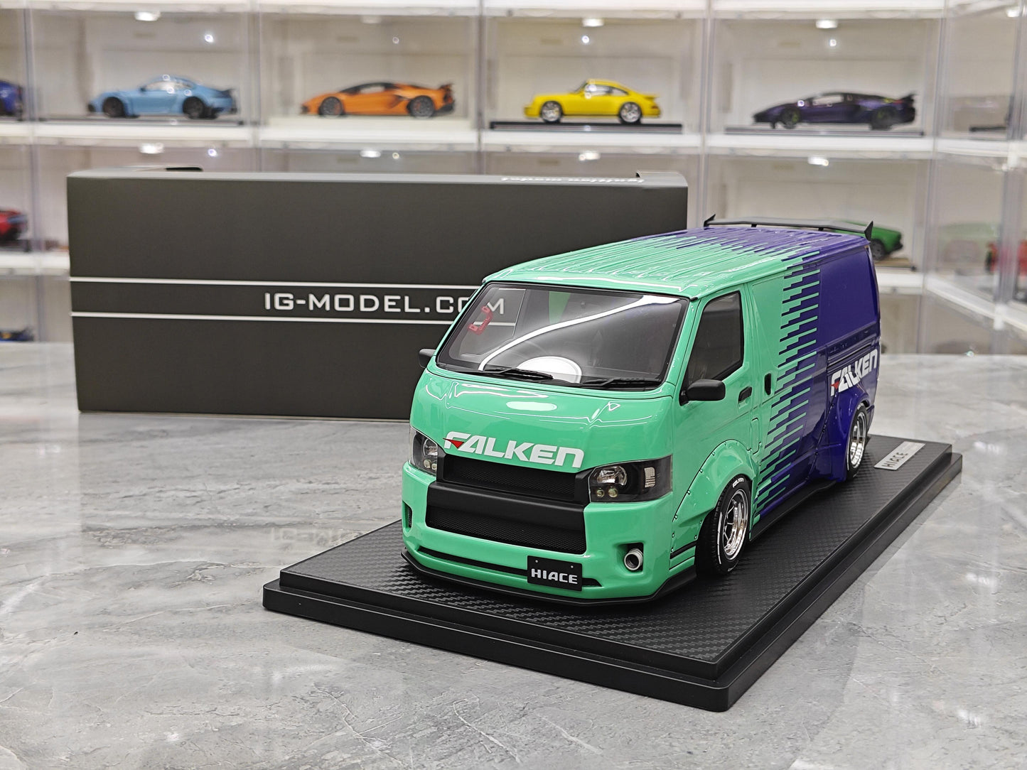 IG Toyota Hiace Van TSD Works Resin Model Car Collection Gift 1:18