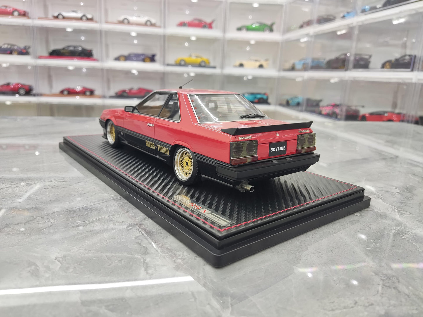 IG Nissan Skyline 2000 RS-X simulation resin car model 1:18 with engine