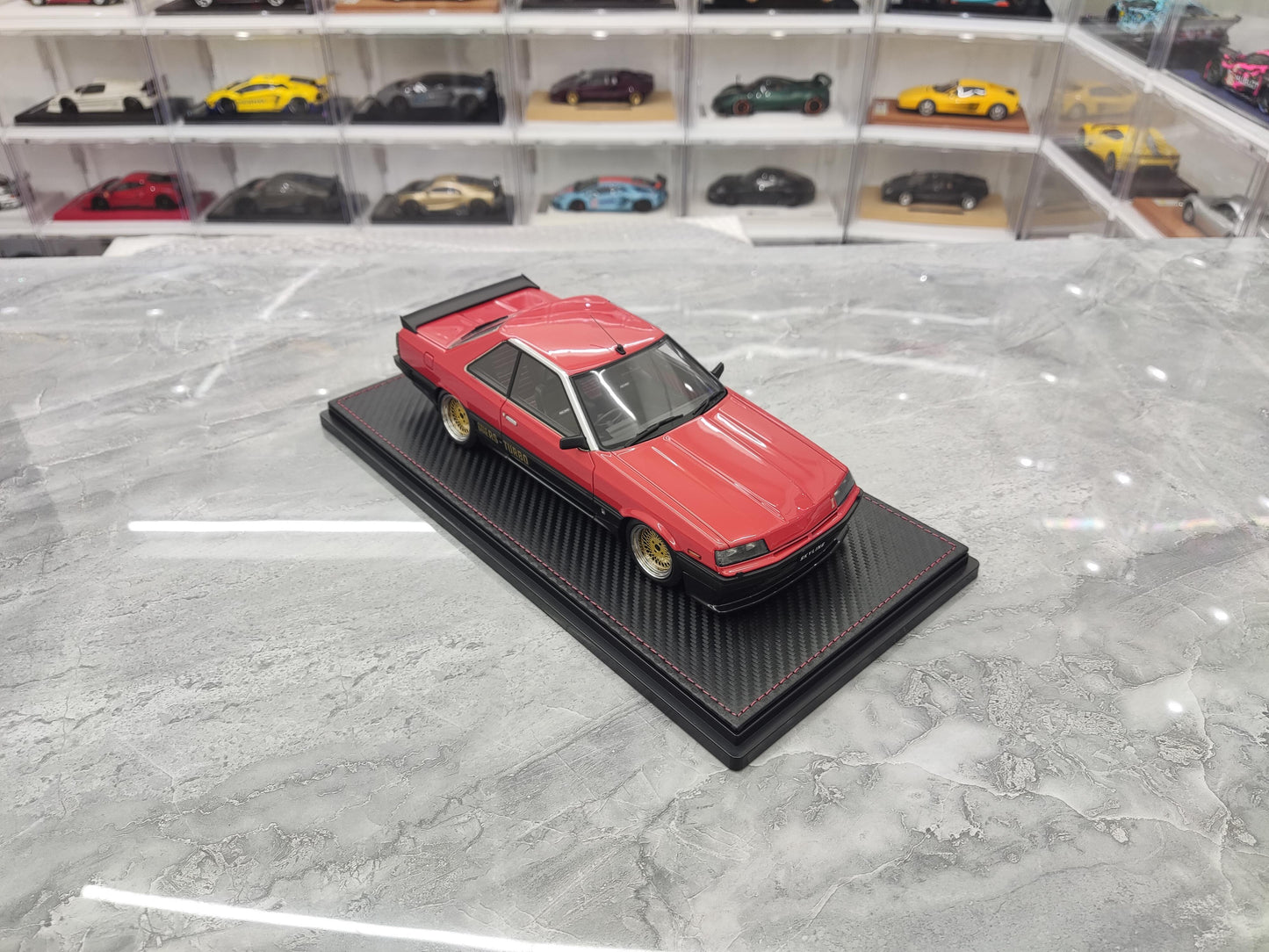 IG Nissan Skyline 2000 RS-X simulation resin car model 1:18 with engine
