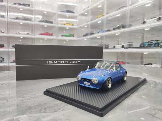 IG Toyota Sports 800 Resin Model Car Collection Display Piece for Adults 1:18 Gift