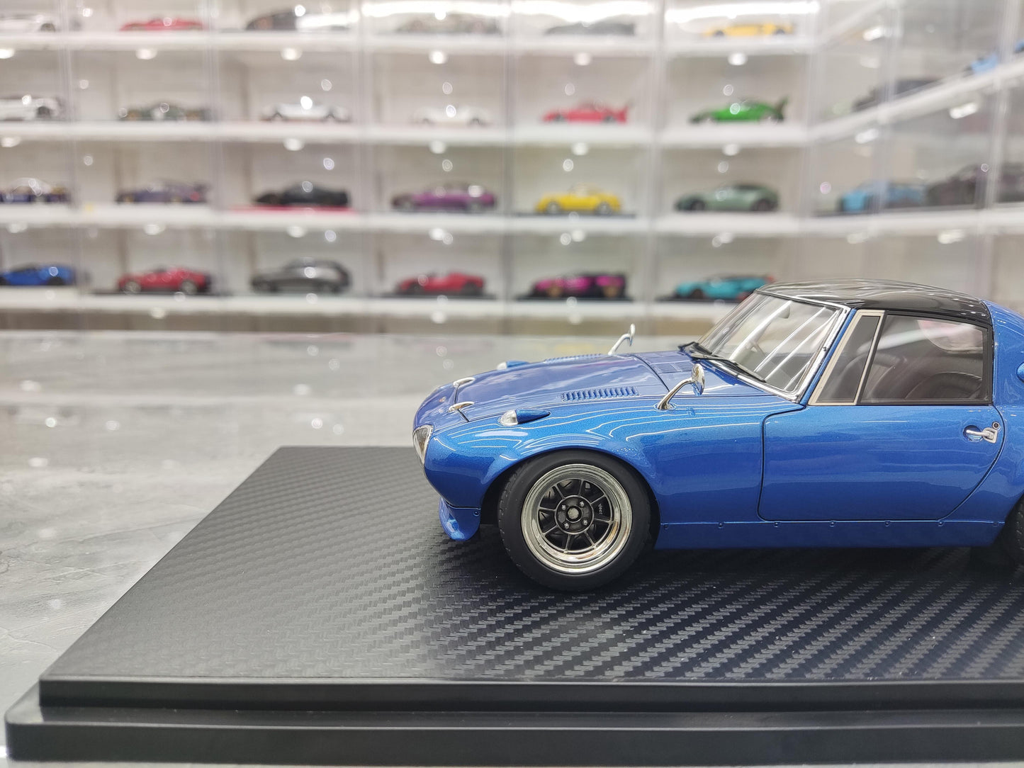 IG Toyota Sports 800 Resin Model Car Collection Display Piece for Adults 1:18 Gift