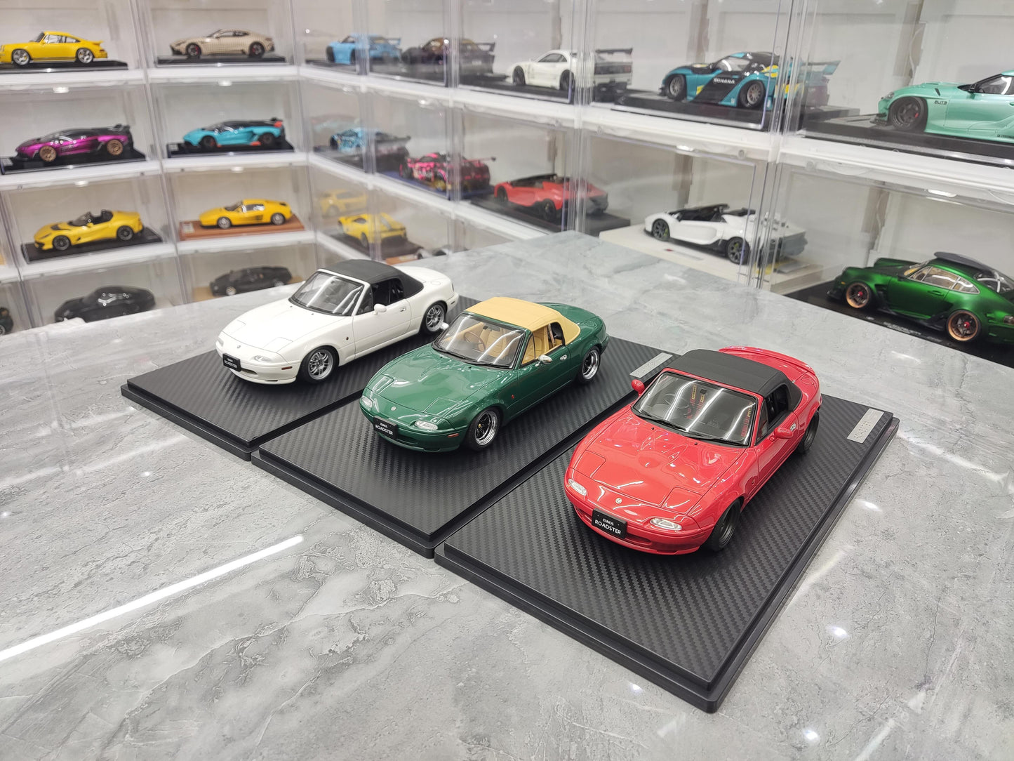 IG Mazda MX5 Eunos Roadster NA simulation resin car model collection 1 18 blind version