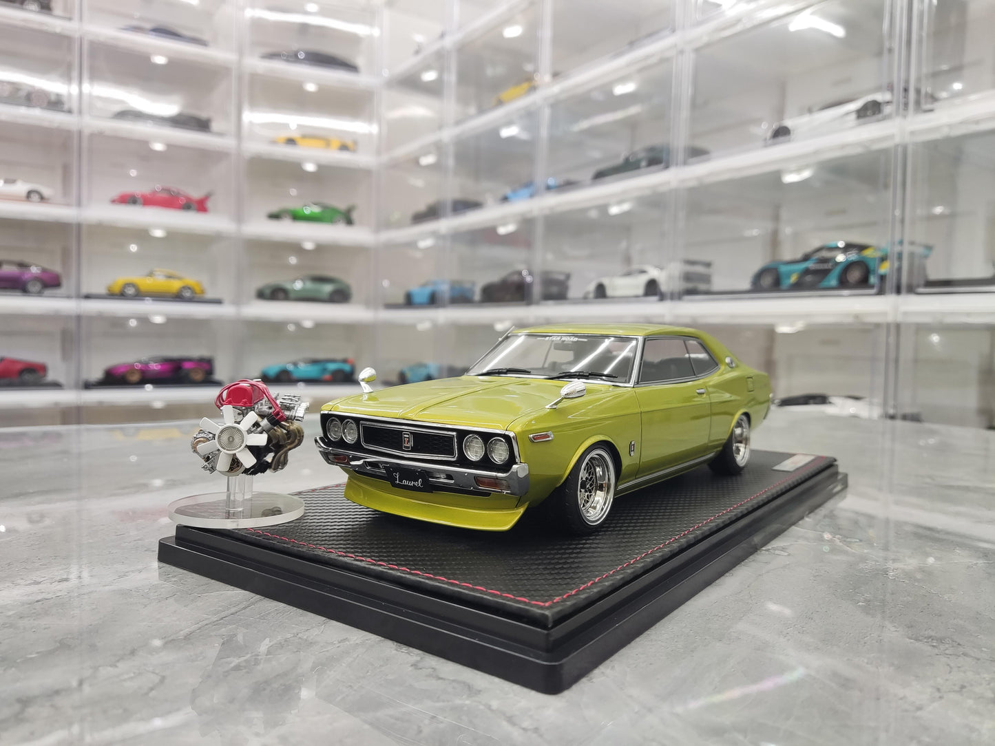 IG Nissan Laurel 2000SGX C130 1:18 scale resin car model collection