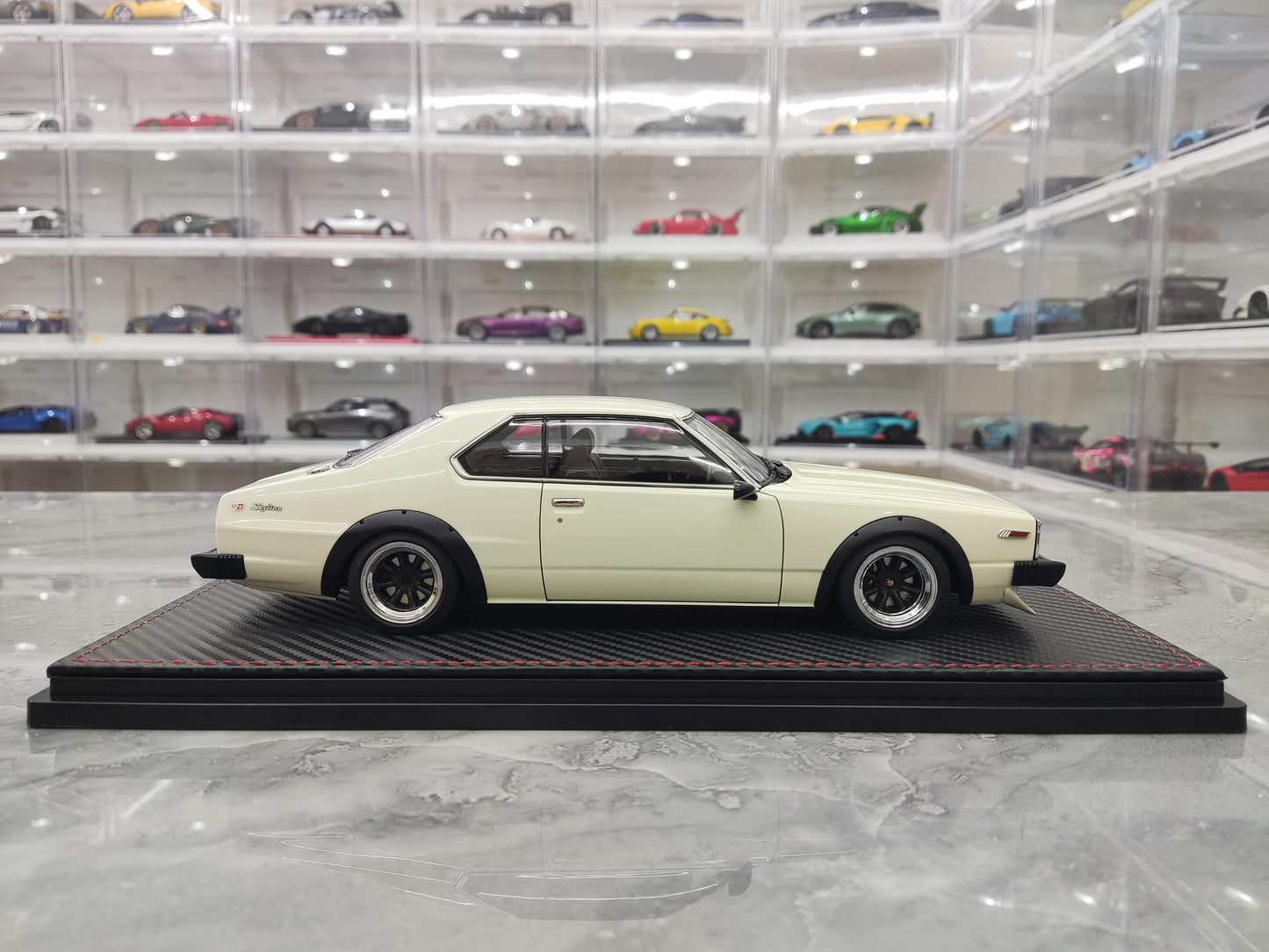 IG Nissan Skyline 2000 GTES C210 1:18 resin car model simulation