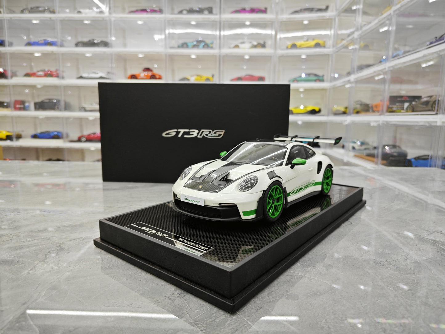 TP Porsche 992 GT3 RS Enhanced Edition Limited Edition Resin Model Car Collection Display Piece 1:18