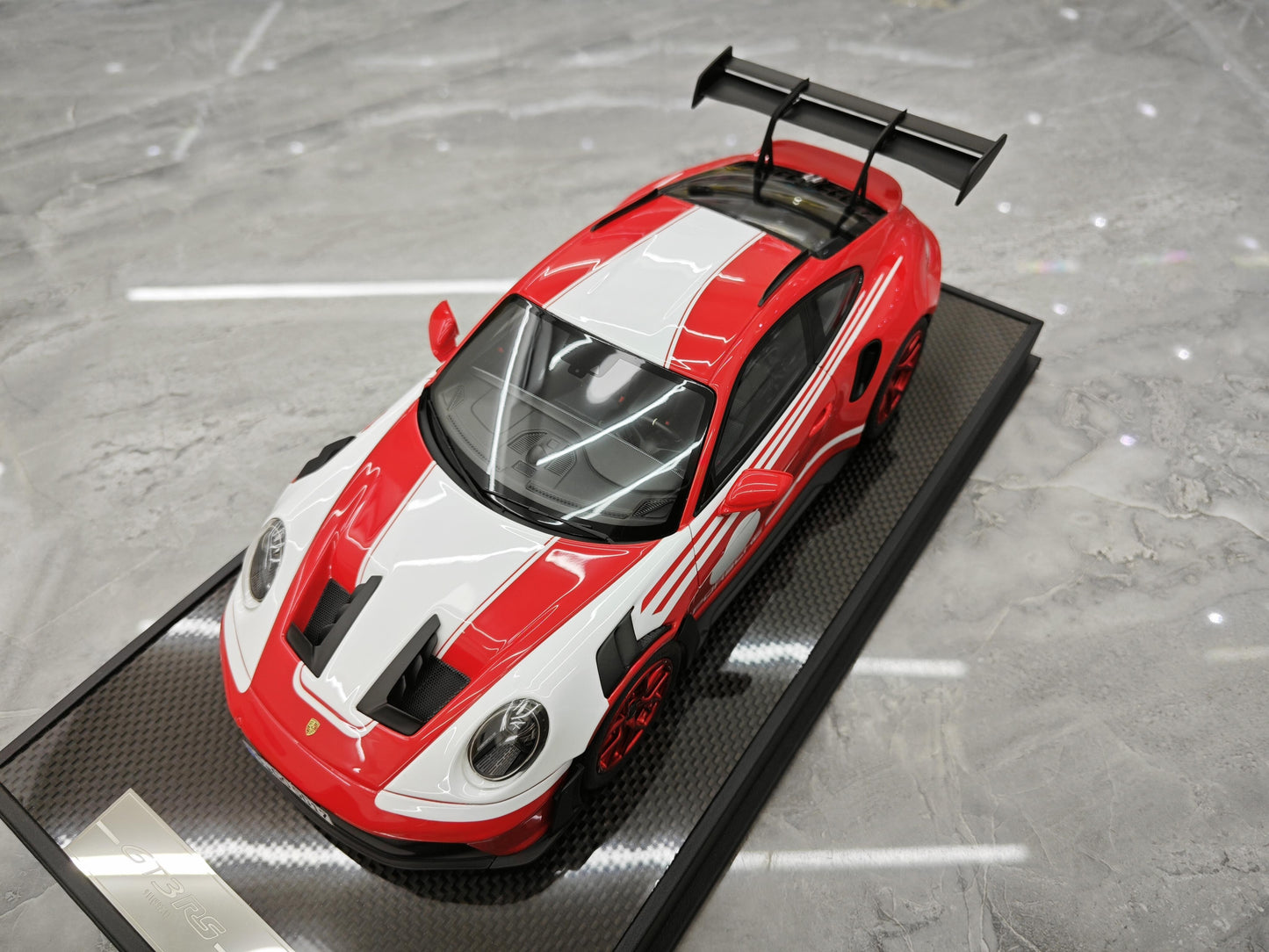 TP Porsche 992 GT3 RS Enhanced Edition Limited Edition Resin Model Car Collection Display Piece 1:18