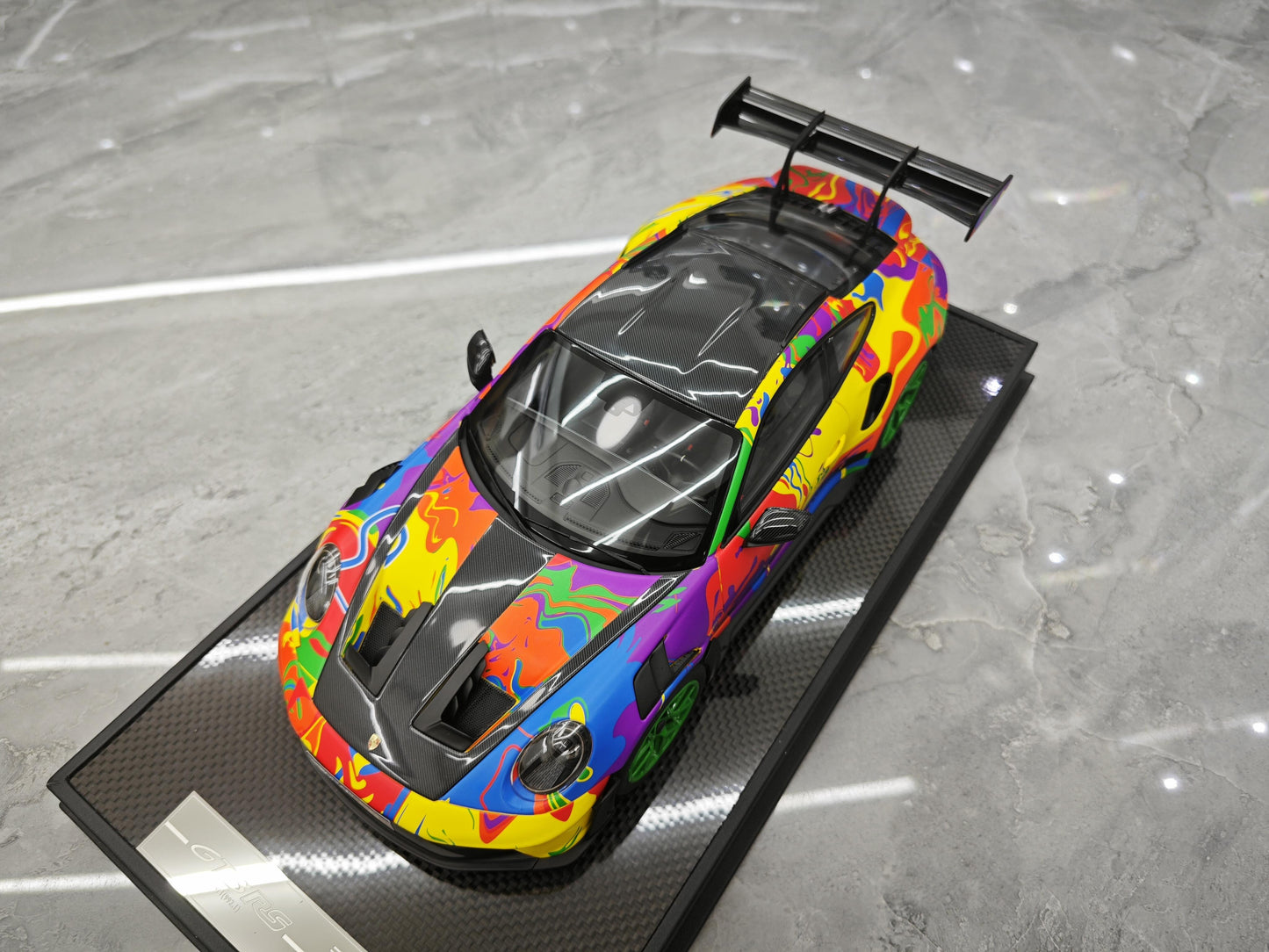 TP Porsche 911 992.1 GT3 RS Limited Edition Replica Resin Car Model Collection 1 18