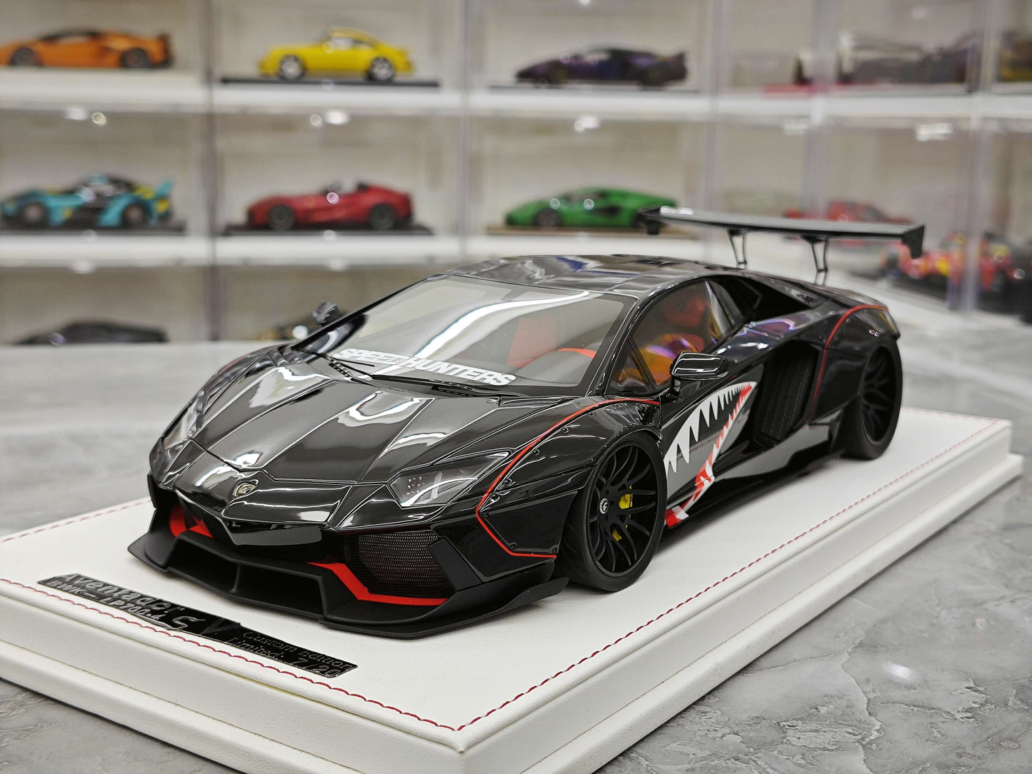CE Lamborghini Aventador LP700-4 Limited Edition Resin Model Car 1:18