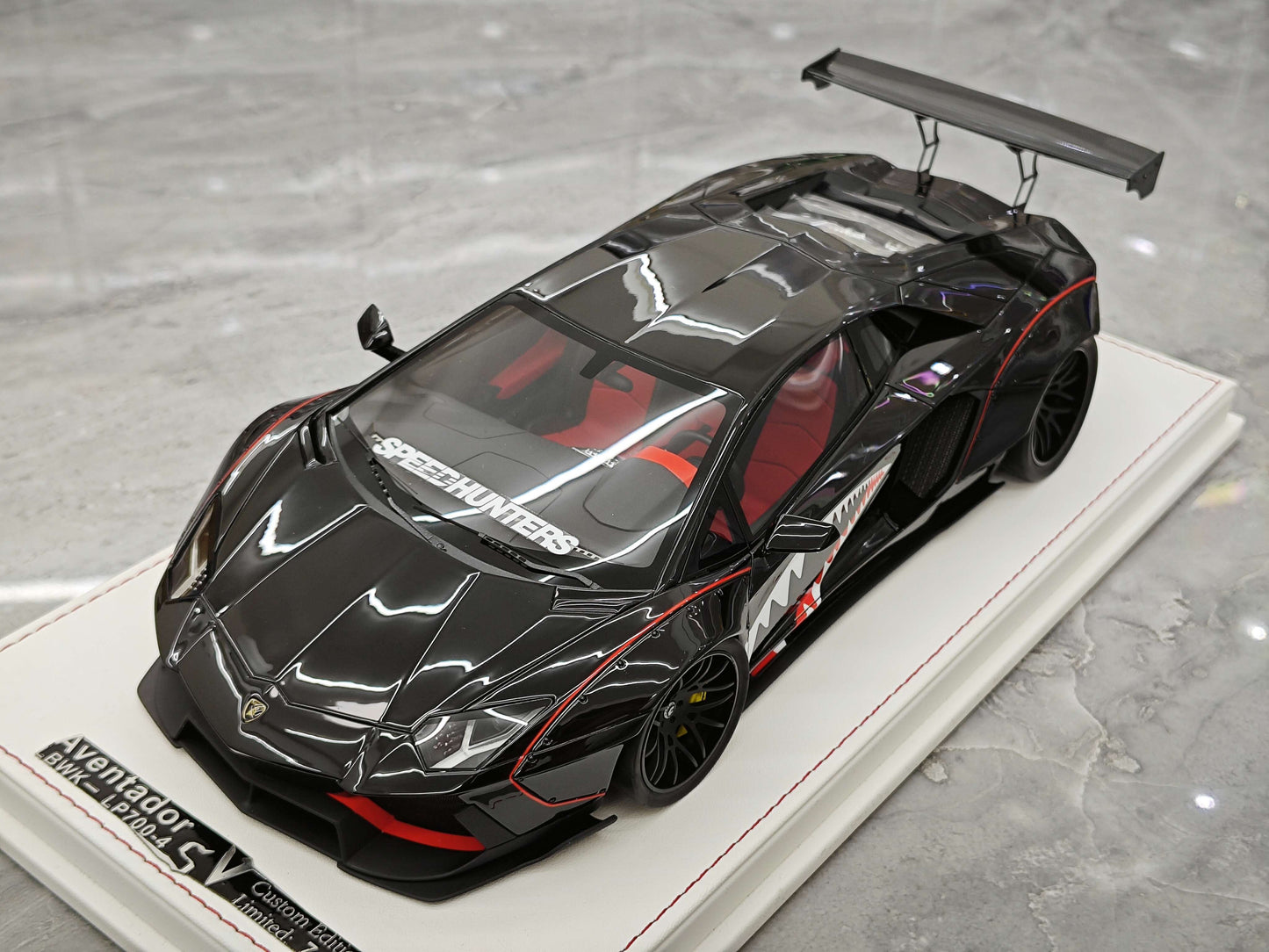 CE Lamborghini Aventador LP700-4 Limited Edition Resin Model Car 1:18