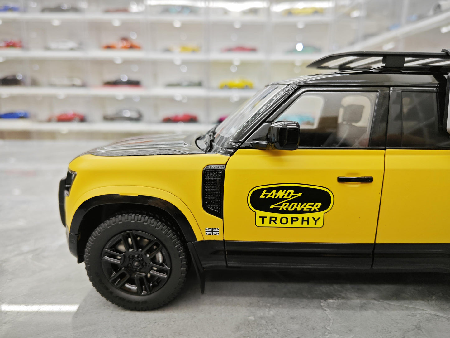 AR Land Rover Defender 90 110 Long Wheelbase Tribute Edition 1:18 alloy metal car model collection display piece