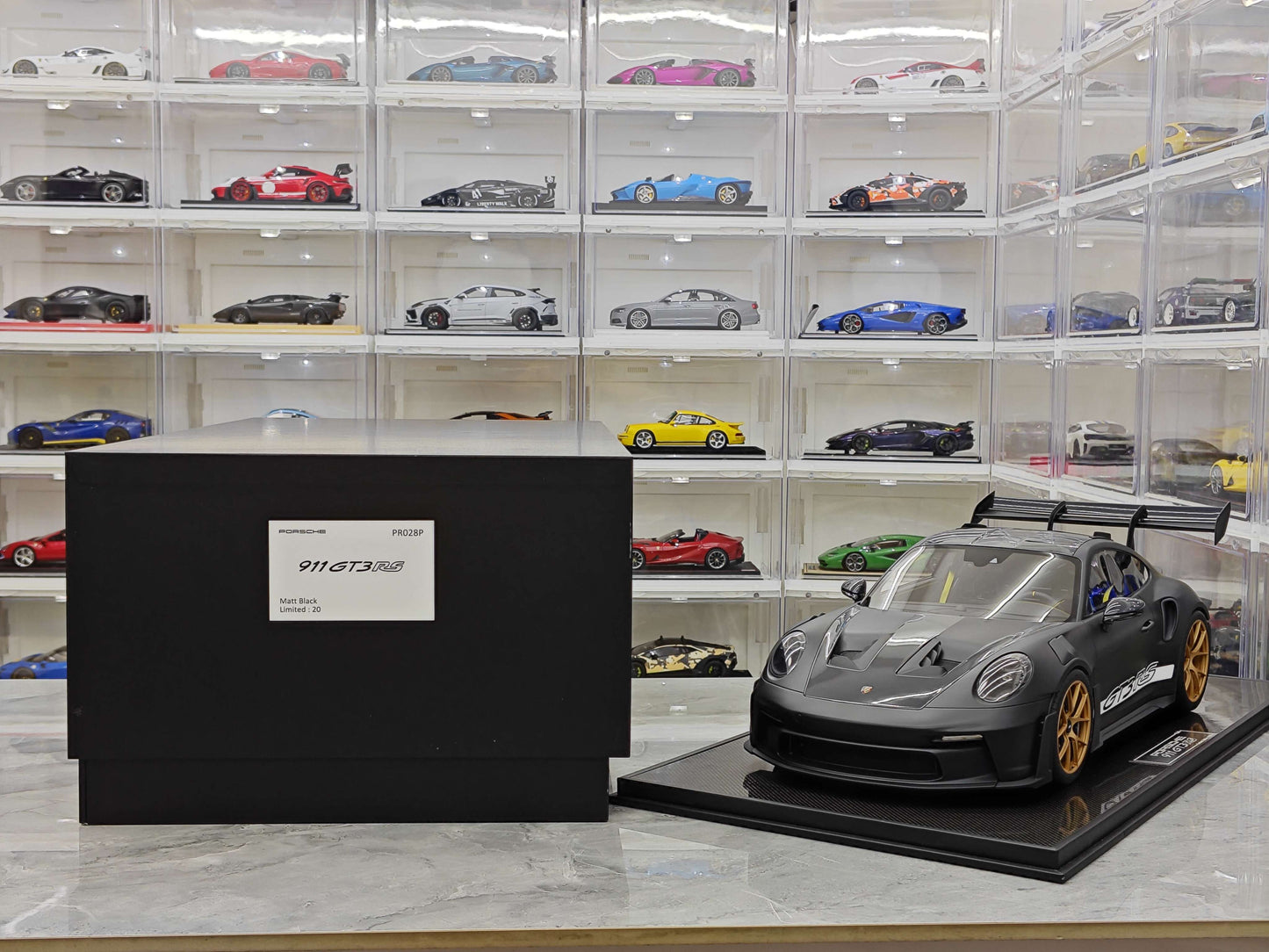 DM Porsche 911 GT3 RS Weissach Package Limited Edition Car Model 1:8