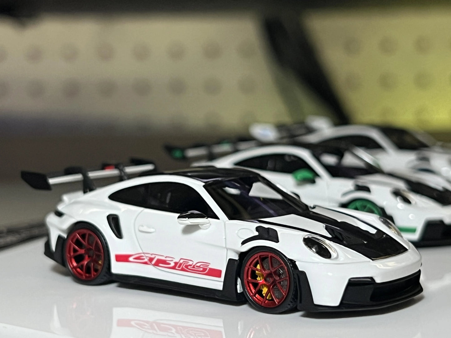 Fuelme 1:64 911 992 gt3rs Diecast Model Car Resin Limited edition