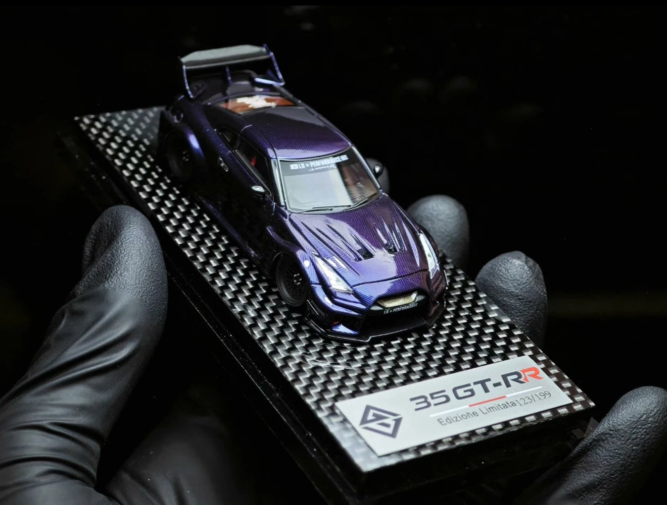 GW God Wealth 1:64 GTR35 Chameleon Diecast Model Car Resin Limited edition