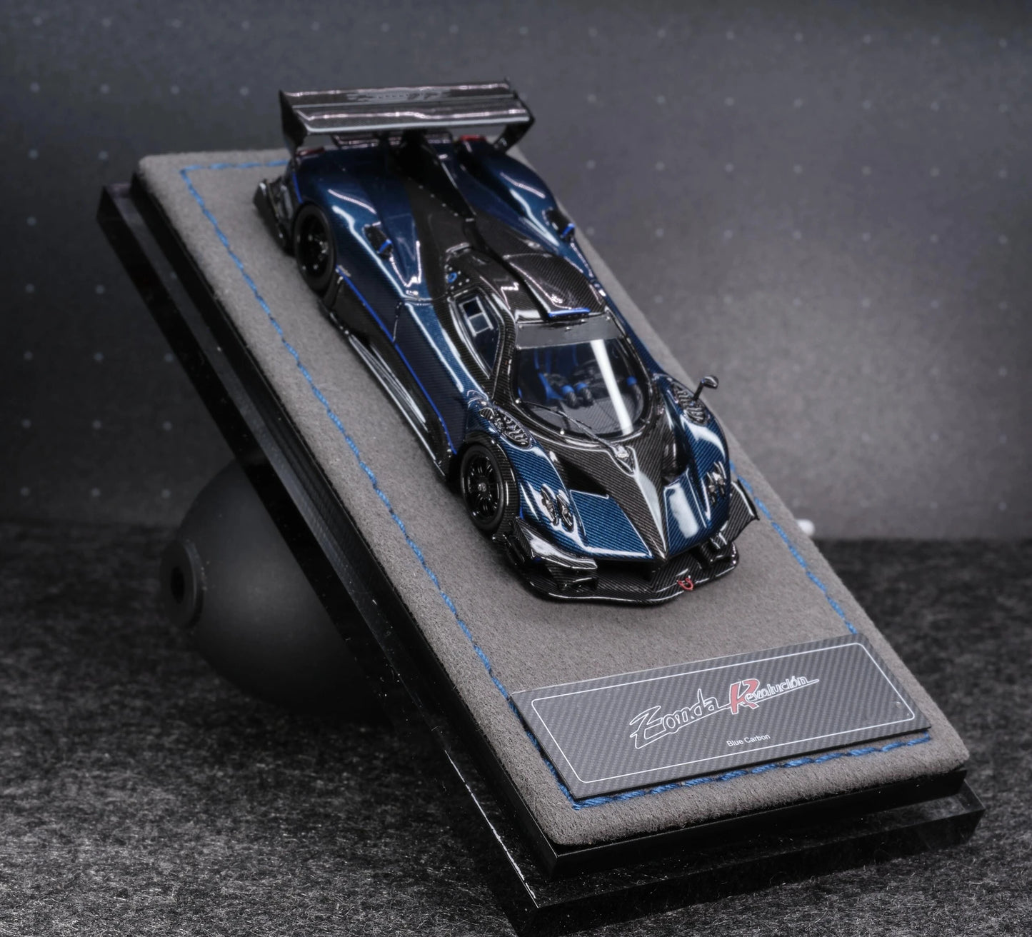 DMH 1:64 Zonda Blue carbon fiber Diecast Model Car Resin Limited edition