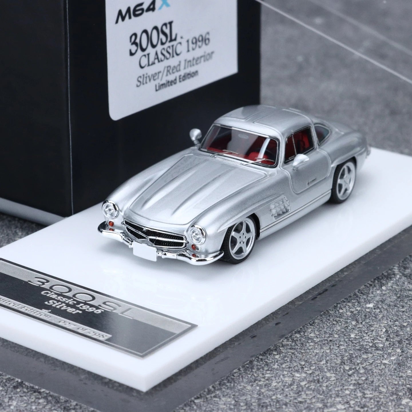 SCM/MY64 Model 300SL 1:64  Diecast Model Global limited