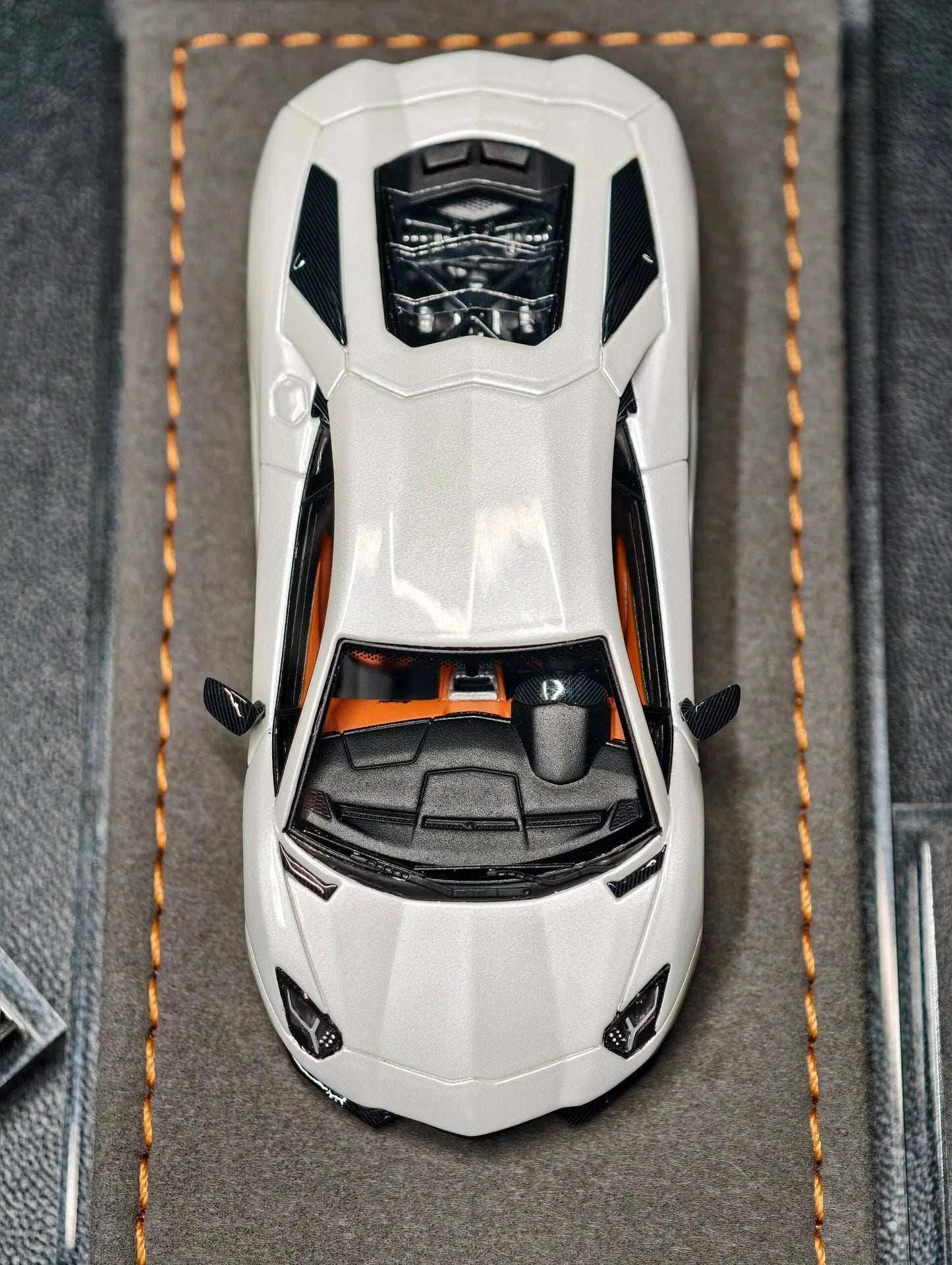 GW God Wealth 1:64 Aventador S 740-4 Diecast Model Car Resin Limited edition
